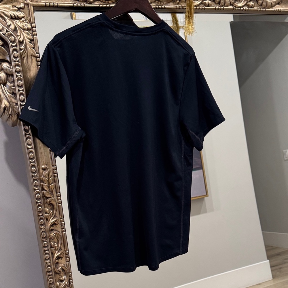 Nike Men's Black USA Track & Field Tee - Picture 3 of 3